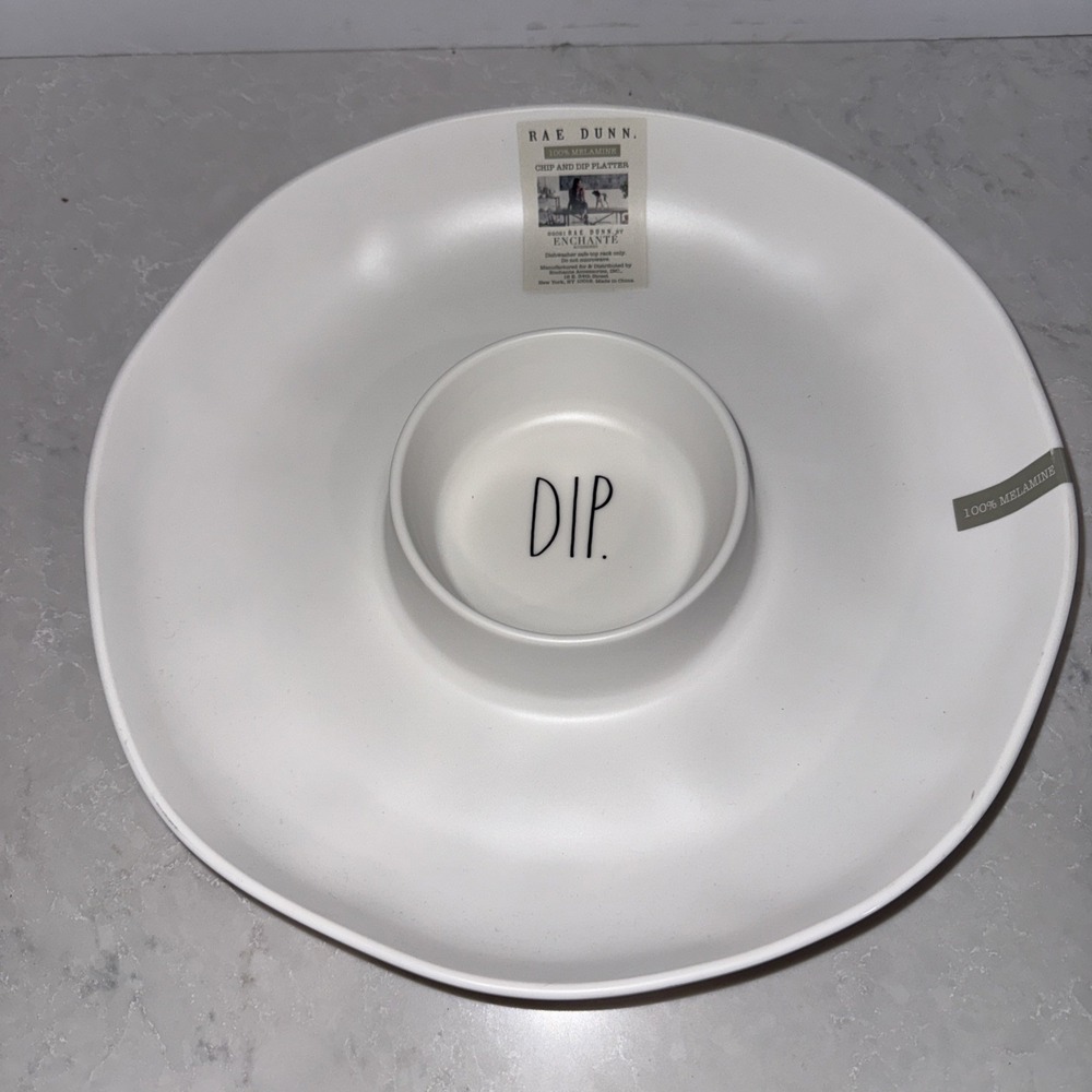 RAE DUNN MELAMINE "YUM" CHIP AND DIP PLATTER DISH NEW (Z63)
